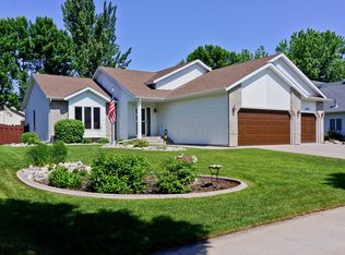 3423 11th St S, Fargo, ND 58104