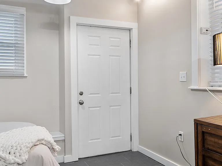 1 Hazel St #23L — Photo 27