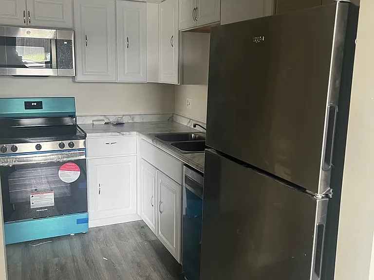 712 Green Feather Ct — Photo 8