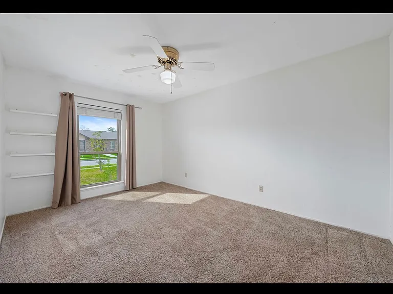 413 Sandy Knoll Dr — Photo 10