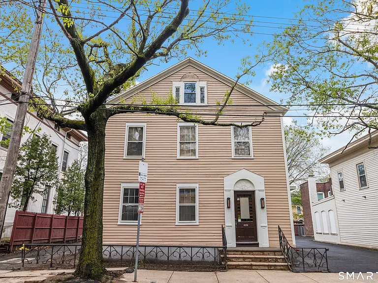 601 Chapel St #B — Photo 24