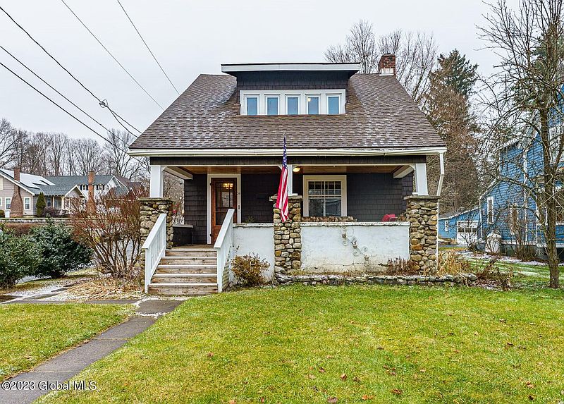 2nd image of 29 Cottage Street