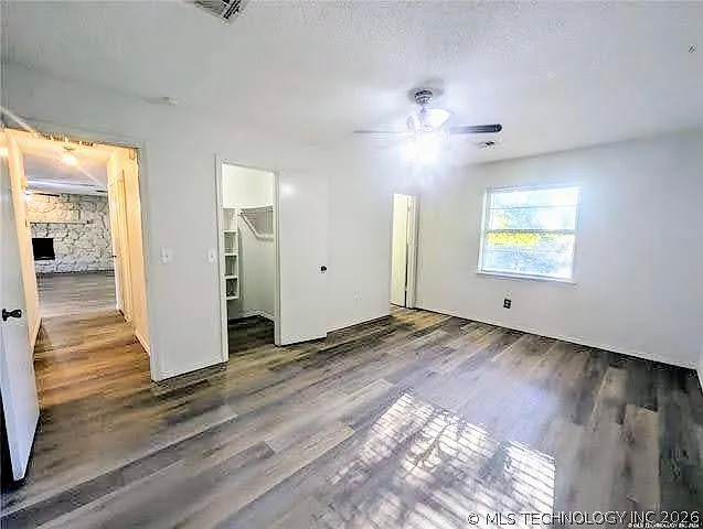 121 W Jefferson Pl — Photo 8