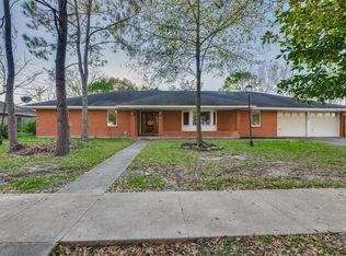 706 Atwell St, Bellaire, TX 77401