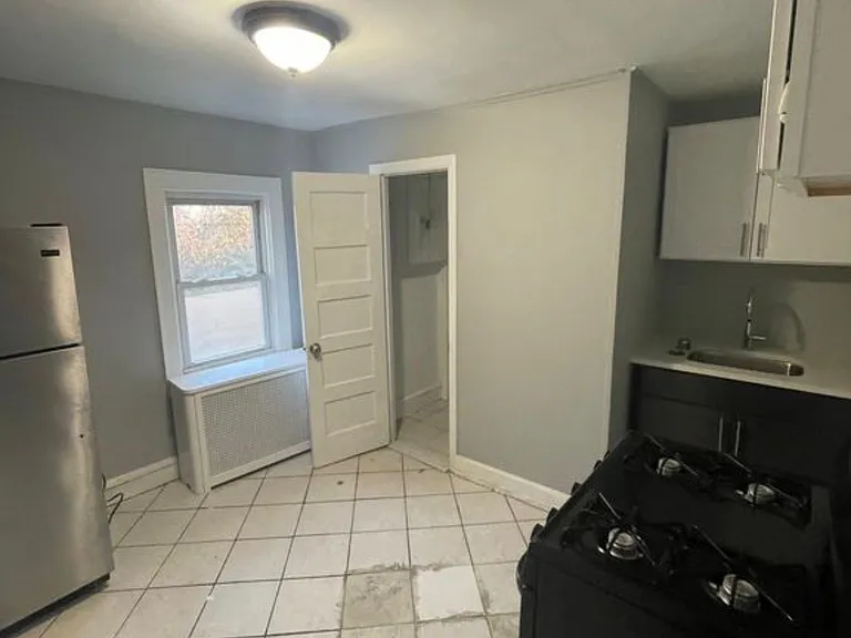 262 Chadwick Ave #3 — Photo 6
