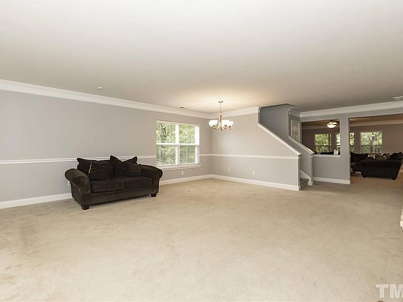 4th image of 608 Childsberg Way