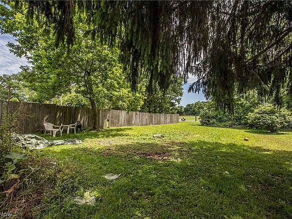 3rd image of 1202 Noble Ave