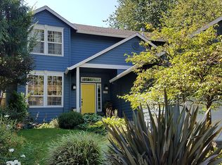 7576 SW Landau St, Portland, OR 97223
