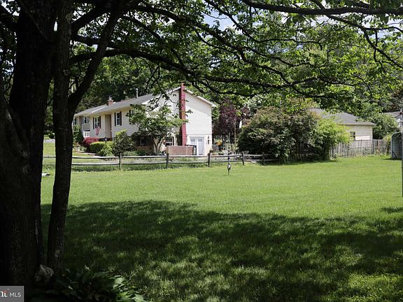 4th image of 187 Van Horn Ln