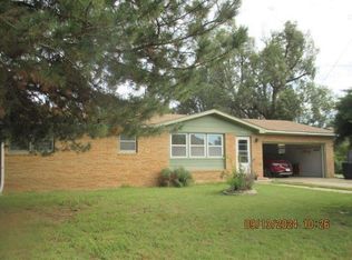 414 W 3rd St, Kinsley, KS 67547