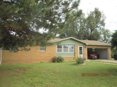 414 W 3rd St, Kinsley, KS, 67547