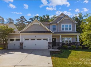 5014 Stonehill Ln, Matthews, NC 28104