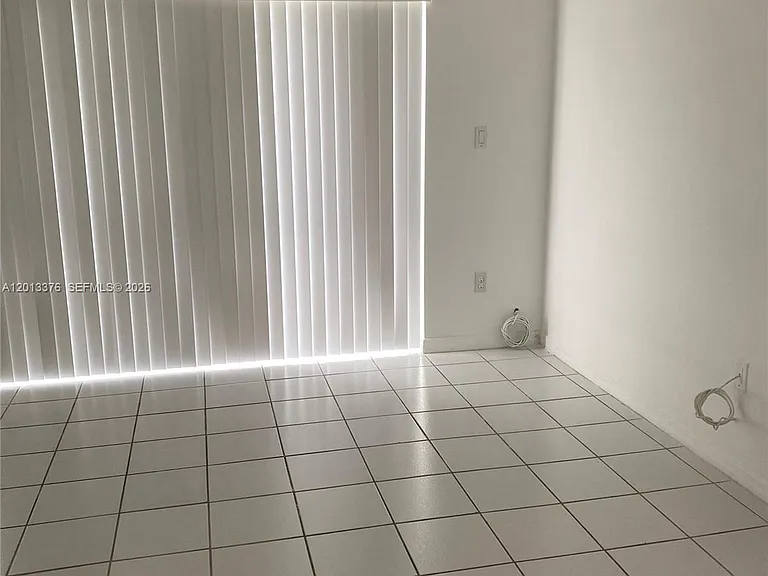 10867 SW 152nd Pl — Photo 7
