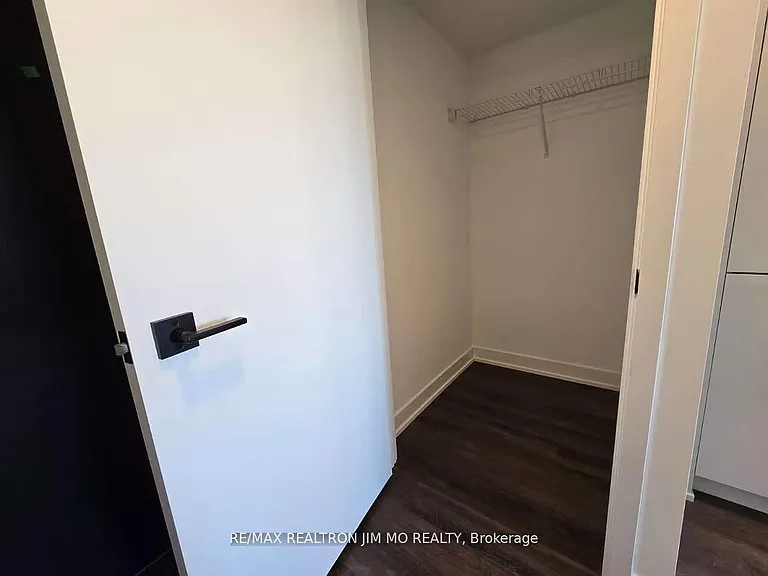 609 Sherbourne St #1109 — Photo 8