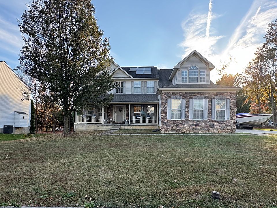 1st image of 398 Hillcrest Dr