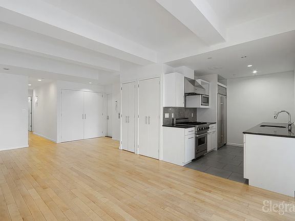 5th image of 446 W 38th St APT 5