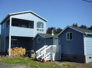 4548 Highway 101 N, Yachats, OR 97498