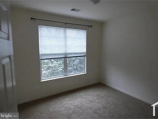 3 bed, 1500 sqft, $2,990 — Photo 4