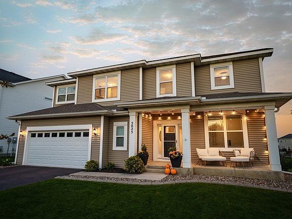 2nd image of 5025 Sandpebble Ln