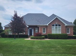 49529 Compass Point Dr, Chesterfield, MI 48047