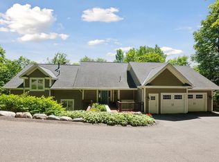 5925 Ridge Rd, Shorewood, MN 55331