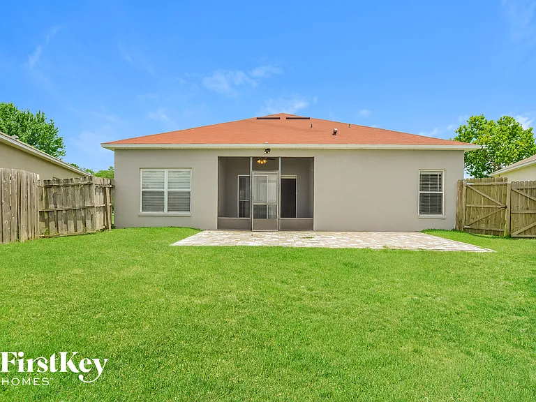 4810 Waterside Pointe Cir — Photo 14