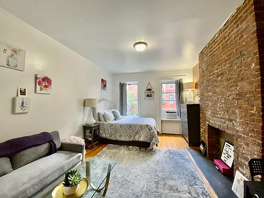 Rented by Douglas Elliman | media 2