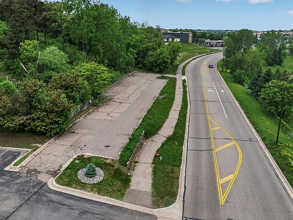 4th image of 15080 Buck Hill Rd