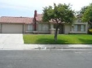 661 N Glenwood Ave, Rialto, CA 92376