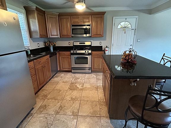 3rd image of 2388 Yardville Hamilton Sq
