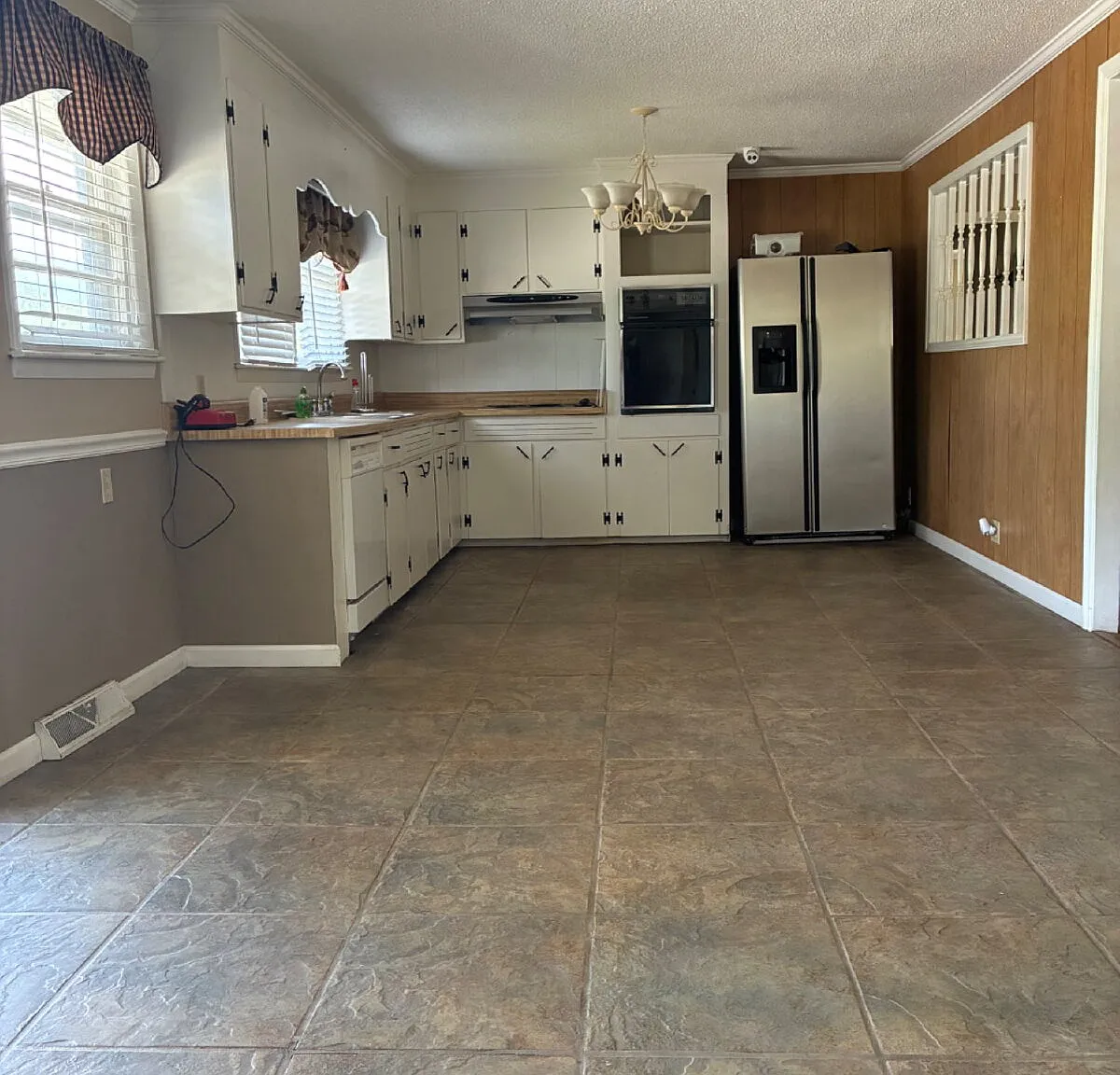 2 bed, 2.0 bath, 1351 sqft, $1,575 — Photo 3
