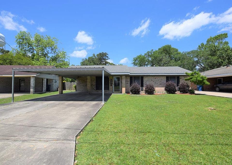 1st image of 2403 Mary Ann Dr
