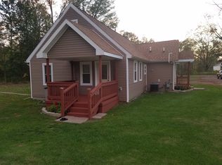 27041 Martinsville Rd, New Boston, MI 48164