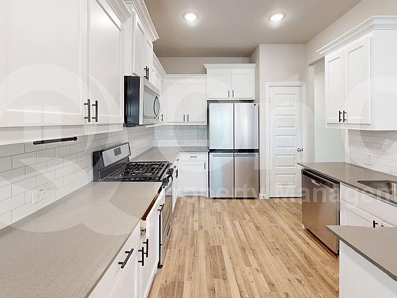 3rd image of 7135 Rolling Waters Way