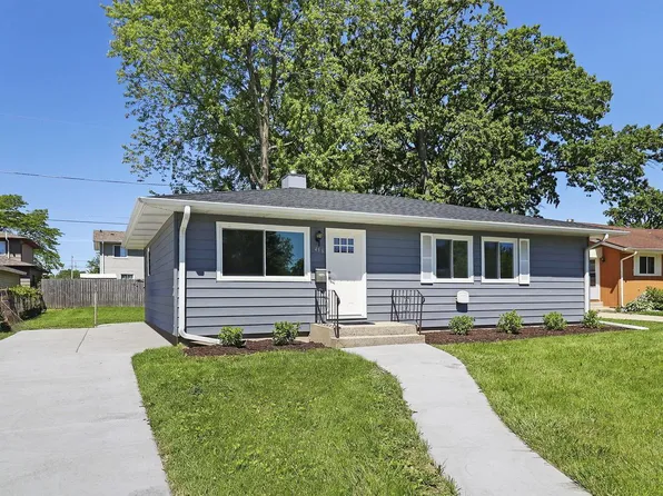 8418 21st AVENUE, Kenosha, WI 53143