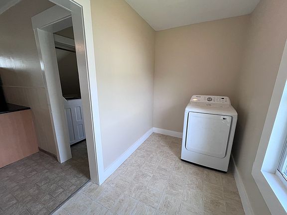 3rd image of 6 Prospect St #1
