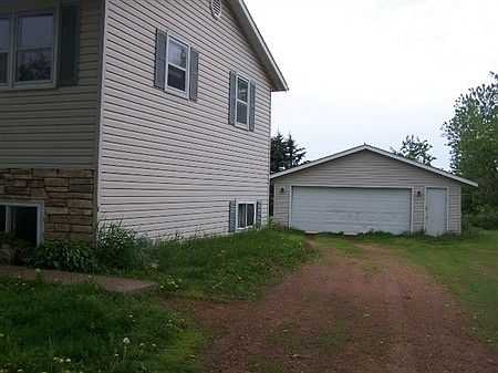 2nd image of 712 E Hemlock St