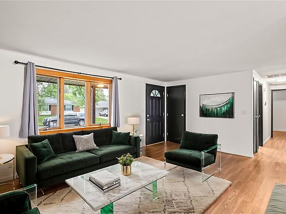 4th image of 4570 Pennyston Ave