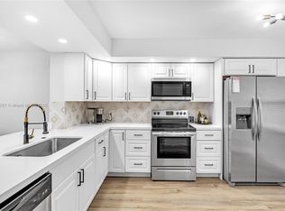 701 SW 142nd Ave APT 108S, Pembroke Pines, FL 33027