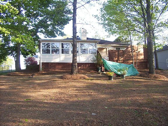 2nd image of 2850 Trotters Pointe Dr