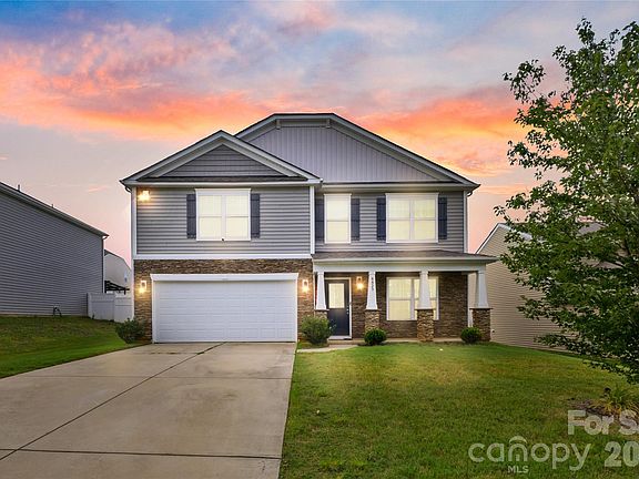 3rd image of 8523 Mansell Ct