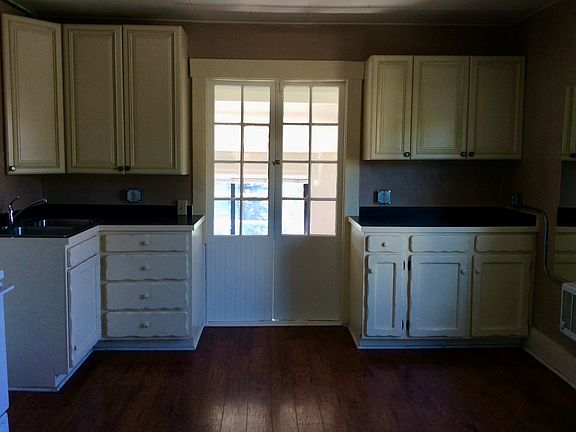 4th image of 600 NE Maiden Ln #3