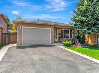 326 Greencedar Dr, Hamilton, ON L9C7K6