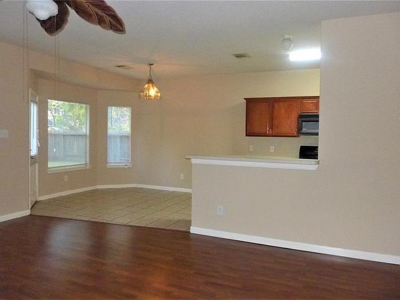5th image of 11914 Taylor Leigh Ln