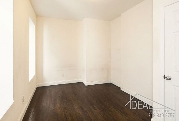 2nd image of 144 17th St #0E