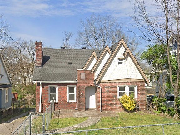 2nd image of 1618 Riverside Dr