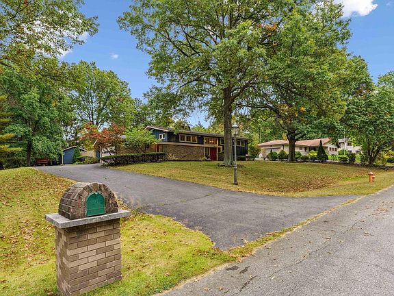 2nd image of 5912 Timber Dr