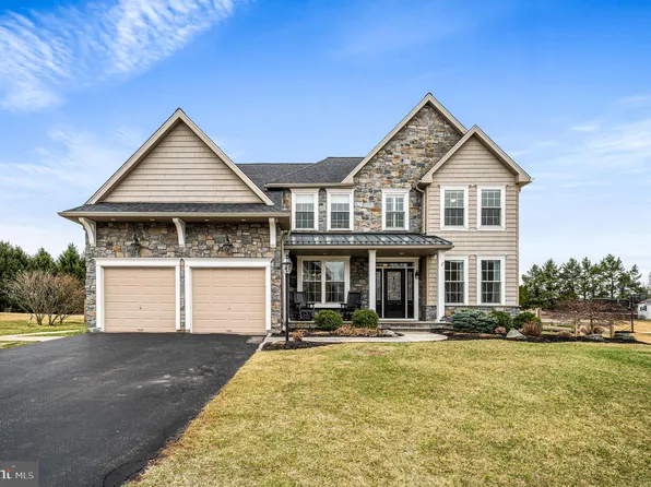 140 Fox Run Dr, Collegeville, PA 19426