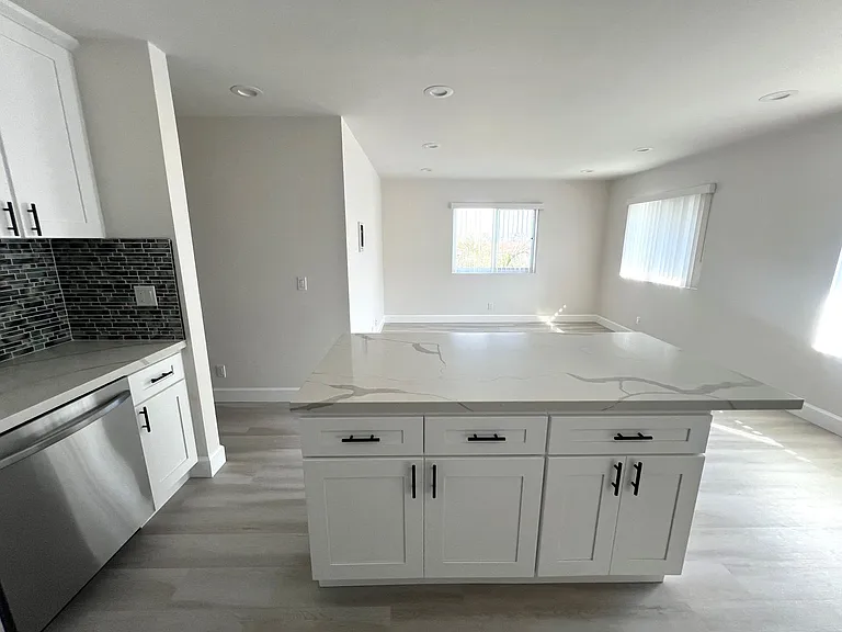 2282 W Dunlop St — Photo 5