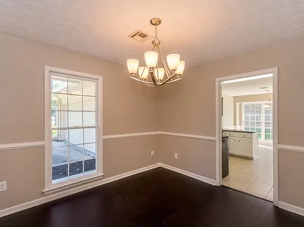 3830 Fieldcrest Dr, Montgomery, AL 36111